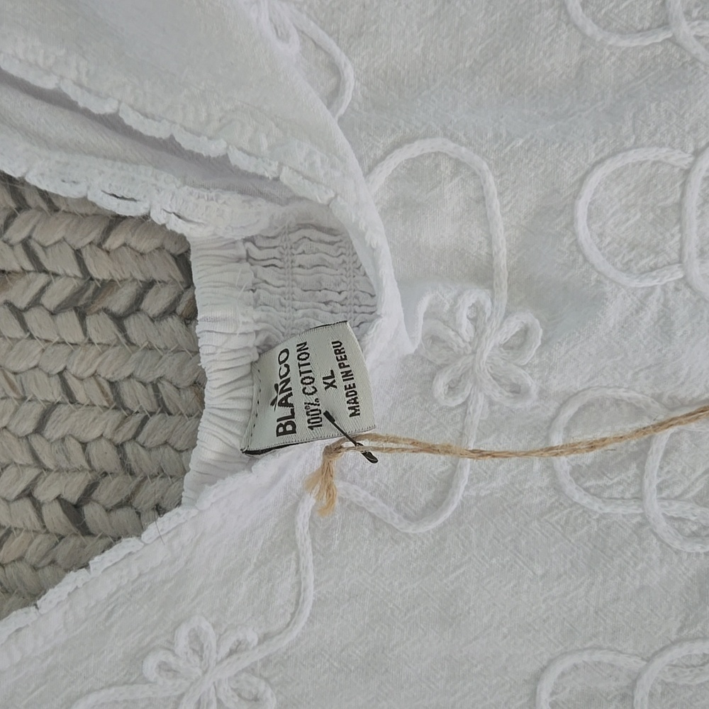 NWT 100% Cotton White Embroidered Sleeveless Dress - Picture 3 of 4